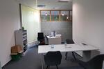 GILDE-Forum Detmold: 122 m² Büro, perfekt aufgeteilt u. mit eigener Zufahrt zimmer