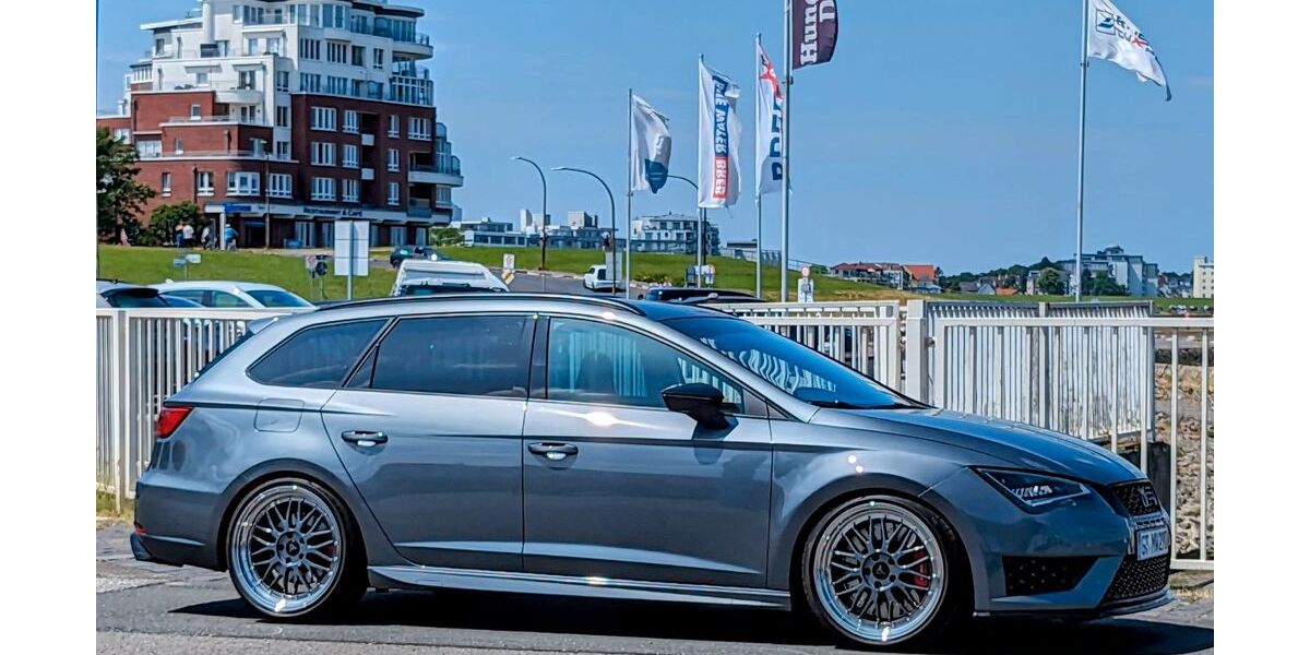 Seat Leon 86.500 km 21.600 € Rietberg 33397