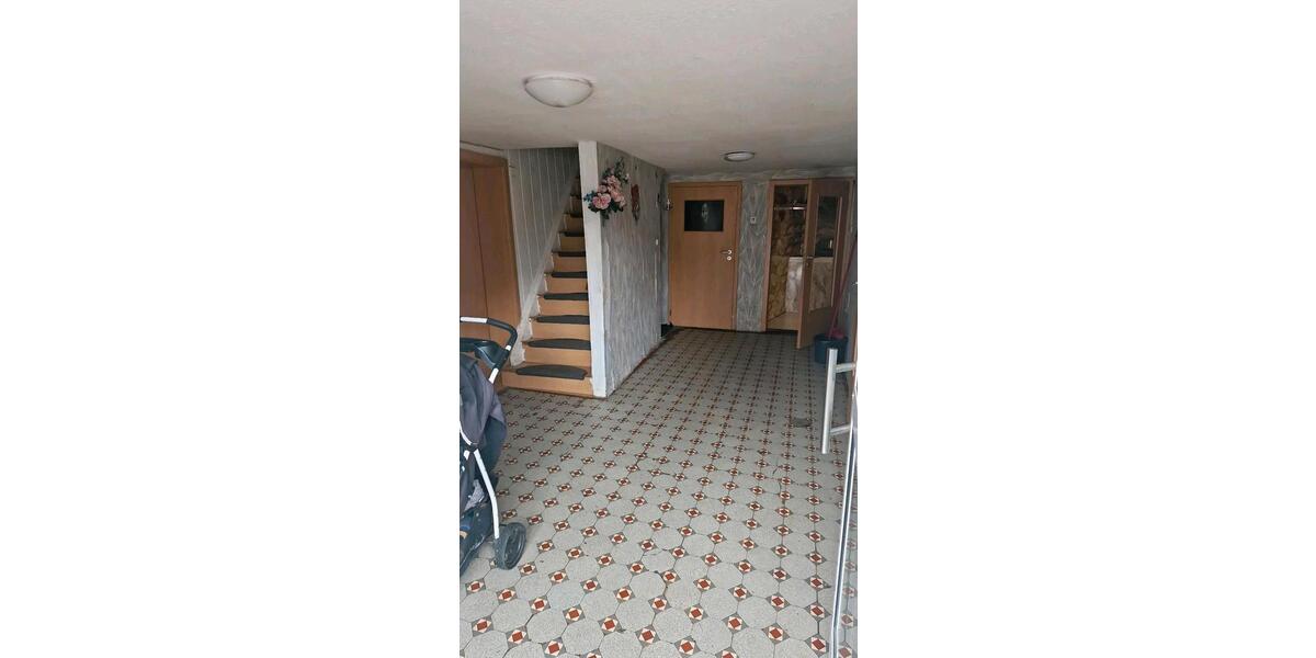 Etagenwohnung Bad Driburg - 7 Zimmer, 209 m&sup2;, 55.000&euro; | Angebot:26518150