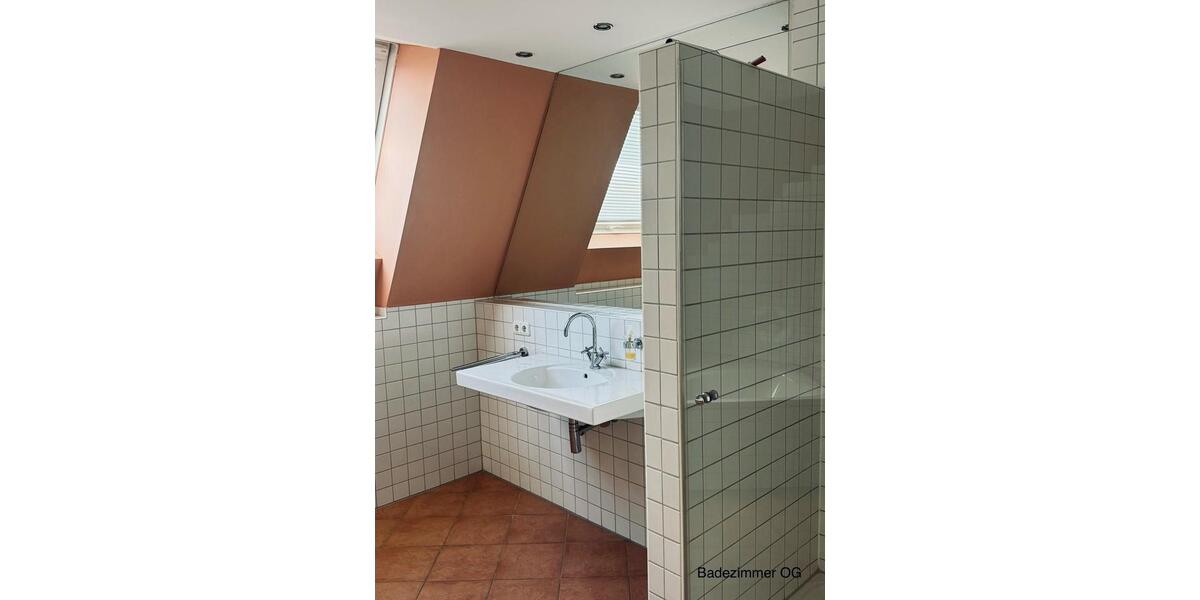 Einfamilienhaus Paderborn Elsen - 7 Zimmer, 260 m&sup2;, 2.250&euro; | Angebot:27618823