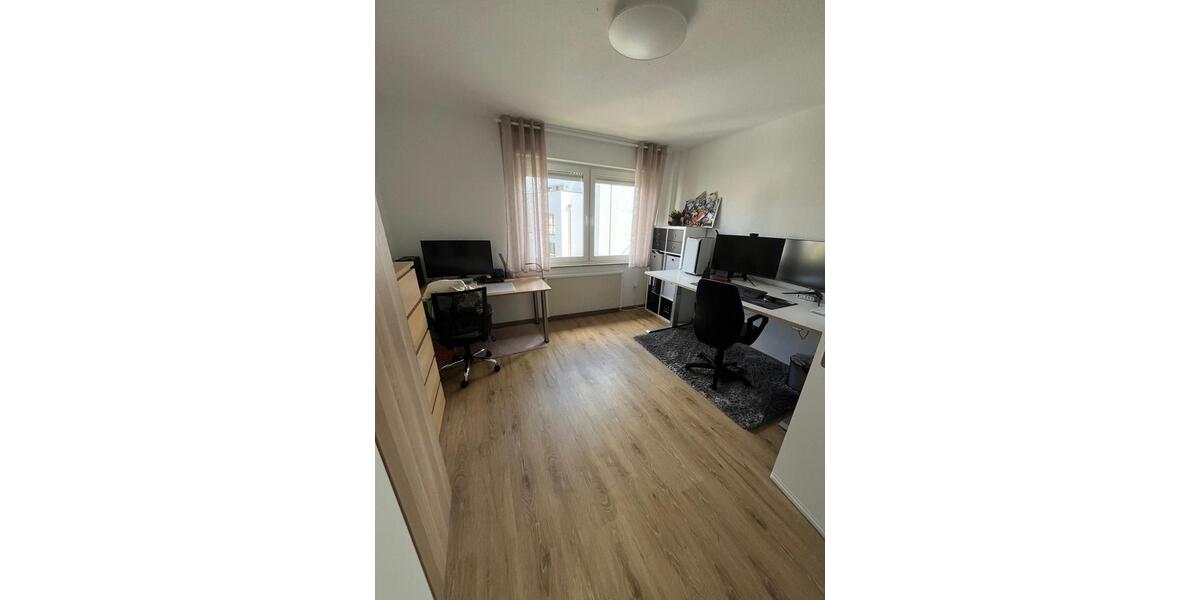 Etagenwohnung Geseke - 3 Zimmer, 81 m&sup2;, 620&euro; | Angebot:26237028