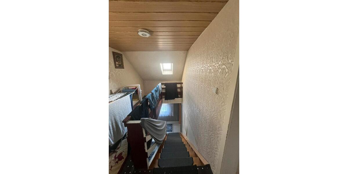 Einfamilienhaus Brakel - 7 Zimmer, 174 m&sup2;, 145.000&euro; | Angebot:25830575