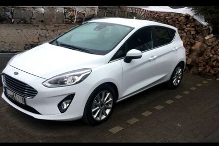 Ford Fiesta 70.000 km 11.200 &euro; Detmold 32758