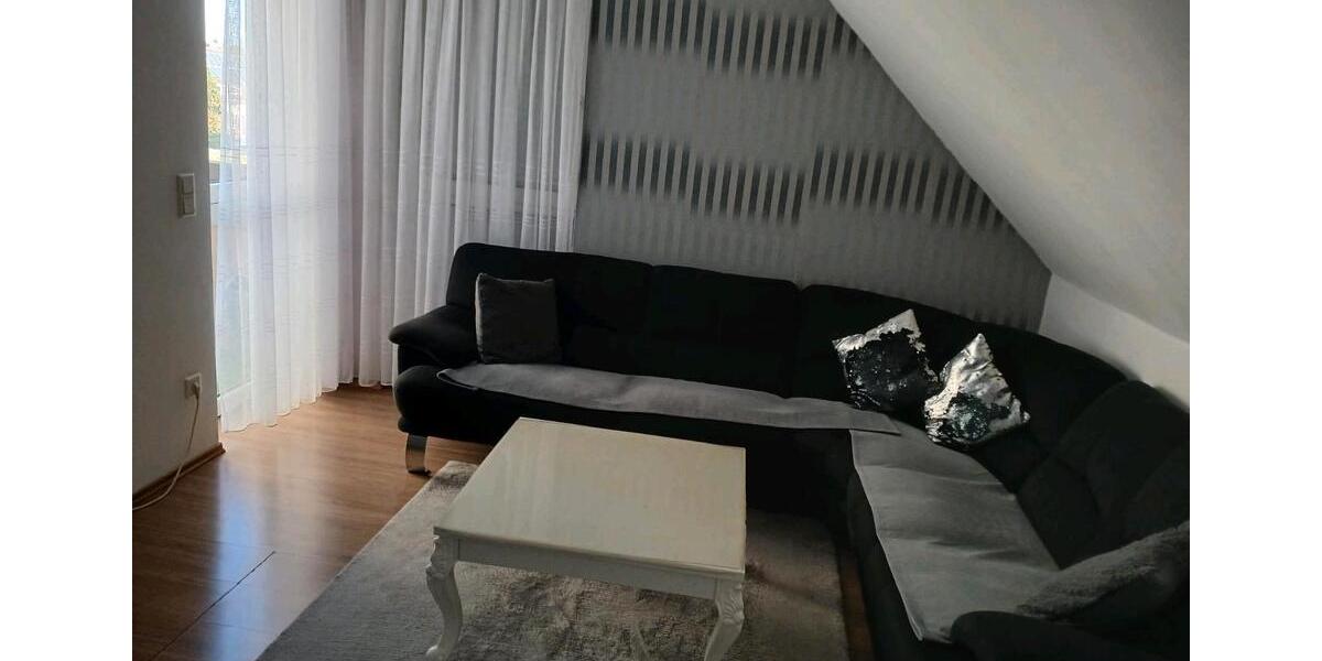 Dachgeschoßwohnung Schloß Holte-Stukenbrock Stukenbrock - 3 Zimmer, 63 m&sup2;, 179.000&euro; | Angebot:26779091