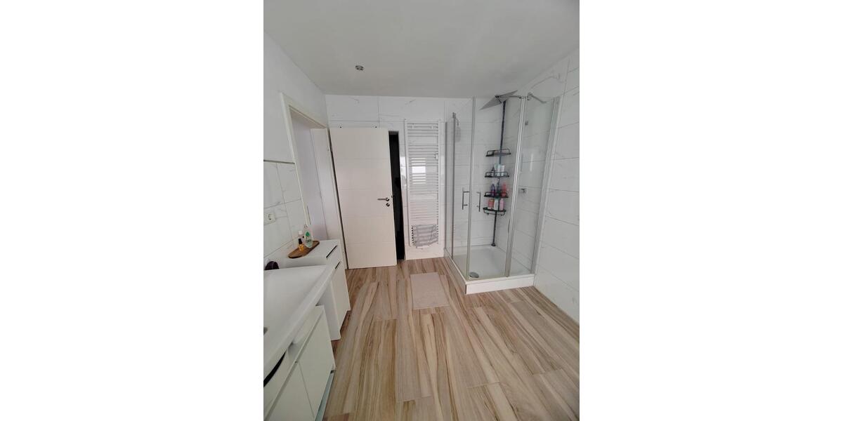 Erdgeschoßwohnung Paderborn Neuenbeken - 2 Zimmer, 80 m&sup2;, 950&euro; | Angebot:27556625