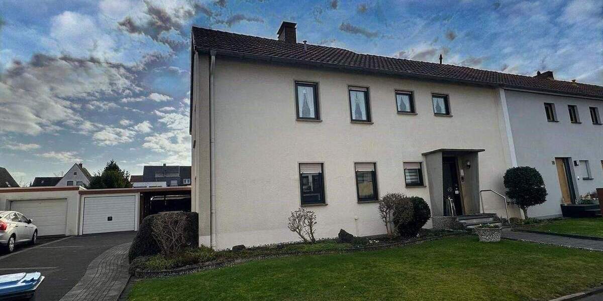 ***Zweifamilienhaus mit Wohnrecht Nähe Querweg*** 8 zimmer