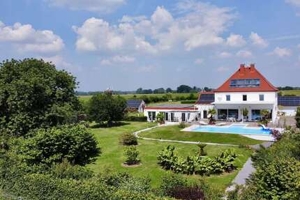 Spezialgewerbe in Salzkotten 3.690.000 € 338 m² zimmer