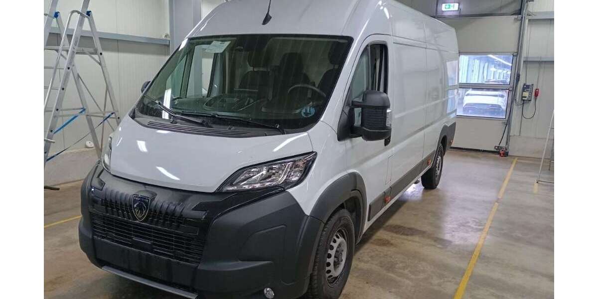 Peugeot Boxer 35.216 km 26.950 &euro; Paderborn 33106