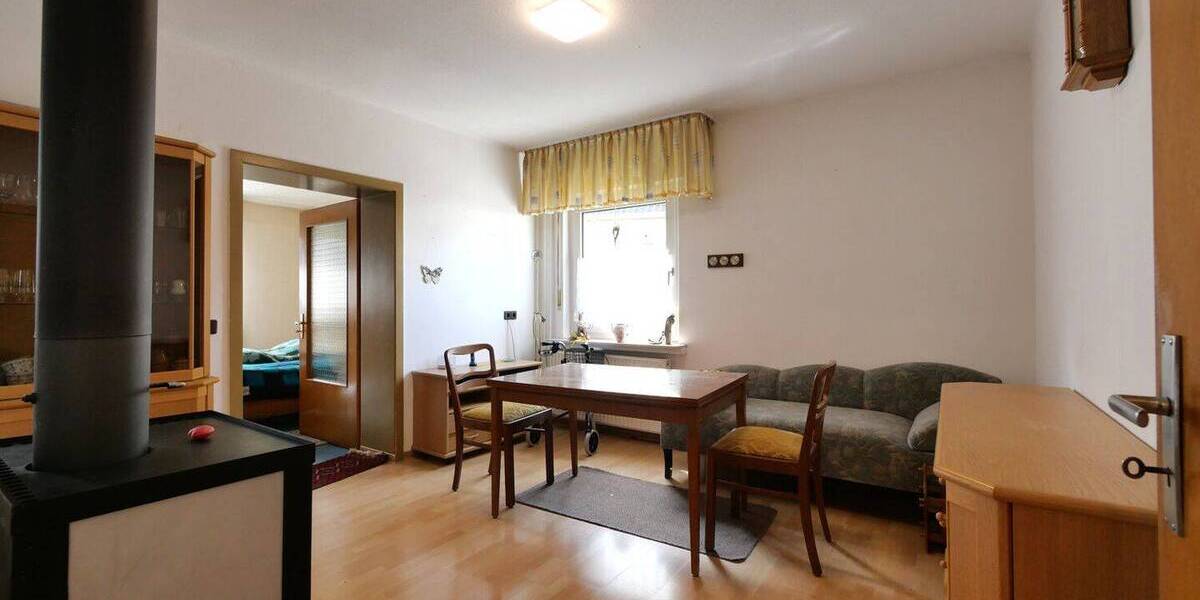 Mehrfamilienhaus, Wohnhaus Paderborn / Schloß Neuhaus Schloß Neuhaus - 6 Zimmer, 135 m&sup2;, 299.000&euro; | Angebot:25688039