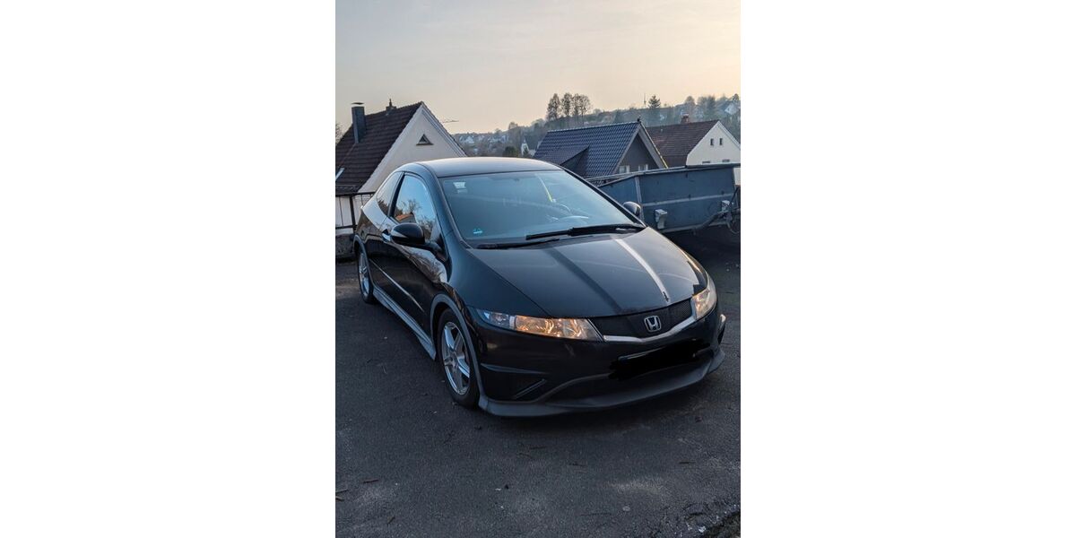 Honda Civic 179.000 km 3.250 &euro; Altenbeken 33184