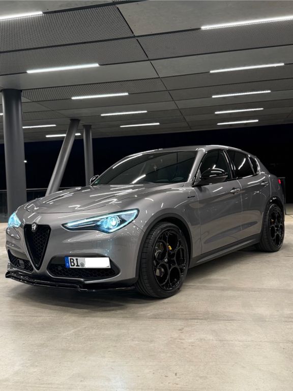 Alfa Romeo Stelvio 112.000 km 22.500 € Bielefeld 33689