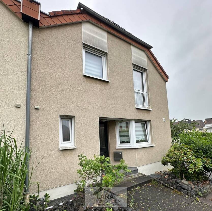 Platz für die ganze Familie - Charmantes Reihenendhaus in ruhiger Lage mit Garten und Garage in Bielefeld-Brackwede 4 zimmer