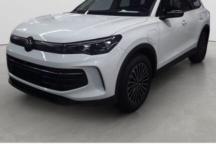 VW Tiguan 26.983 km 39.390 &euro; Detmold 32756