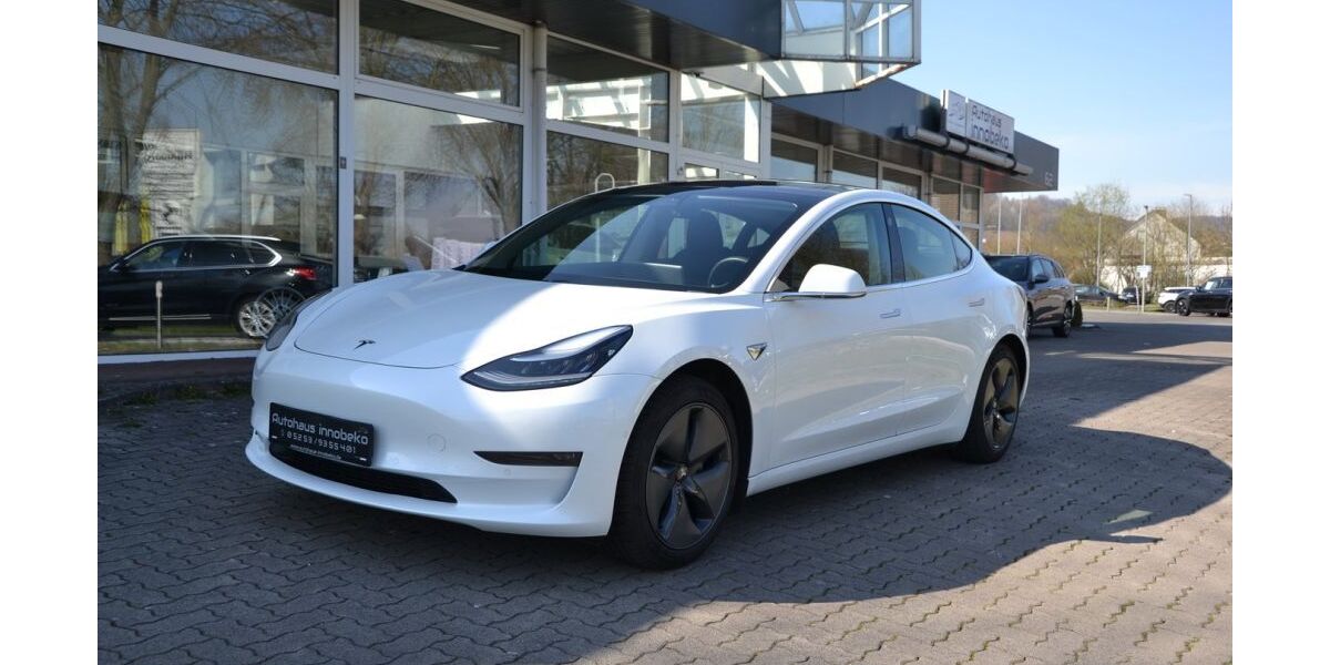 Tesla Model 3 70.800 km 25.980 € Bad Driburg 33014