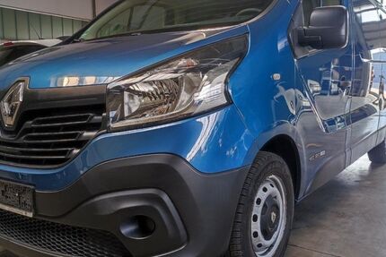 Renault Trafic 98.400 km 9.499 &euro; Paderborn 33100