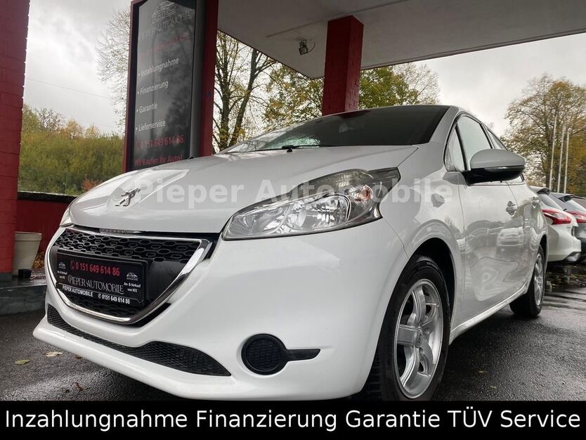 Peugeot 208 145.000 km 4.890 € Oerlinghausen 33813