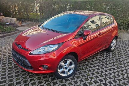 Ford Fiesta 112.388 km 4.990 &euro; Paderborn 33102