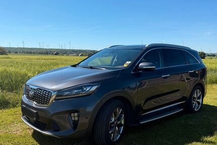 Kia Sorento 178.000 km 16.000 &euro; Paderborn 33100