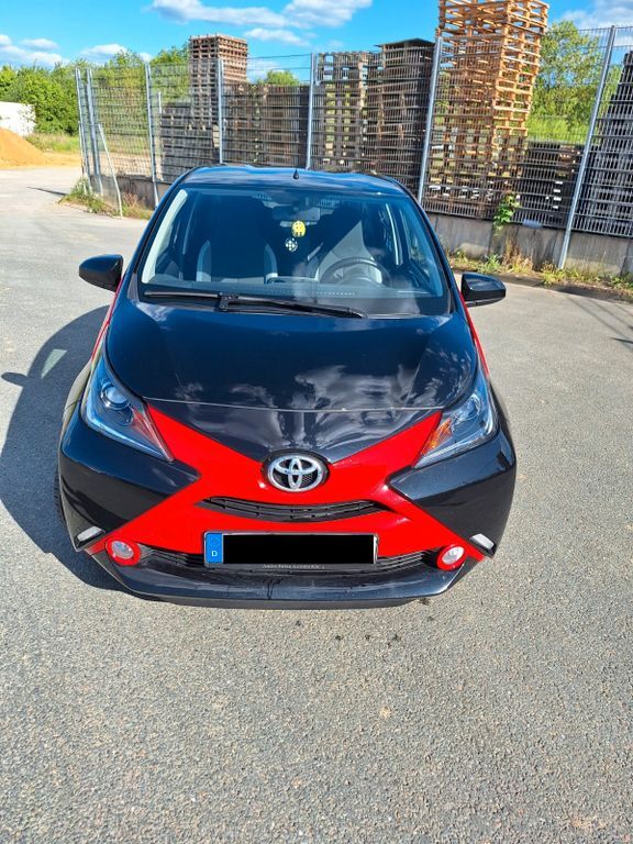 Aygo (X)