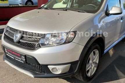 Dacia Sandero 120.000 km 5.990 &euro; Oerlinghausen 33813