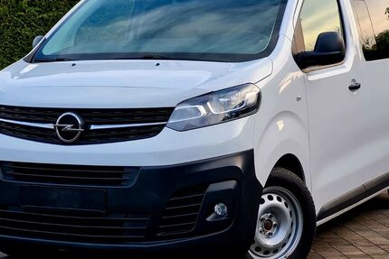 Opel Vivaro 104.000 km 20.400 &euro; Bad Lippspringe 33175