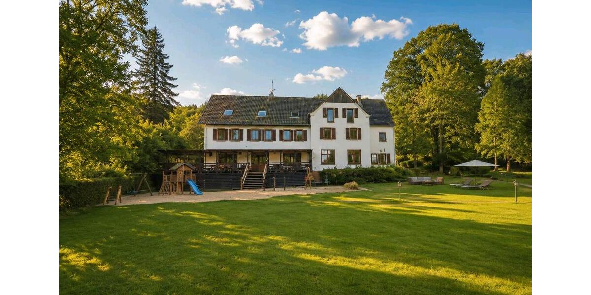 Einfamilienhaus Horn-Bad Meinberg Bad Meinberg - 25 Zimmer, 1.000 m&sup2;, 740.000&euro; | Angebot:26989344