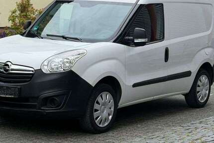 Opel Combo 77.000 km 4.999 &euro; Paderborn 33100