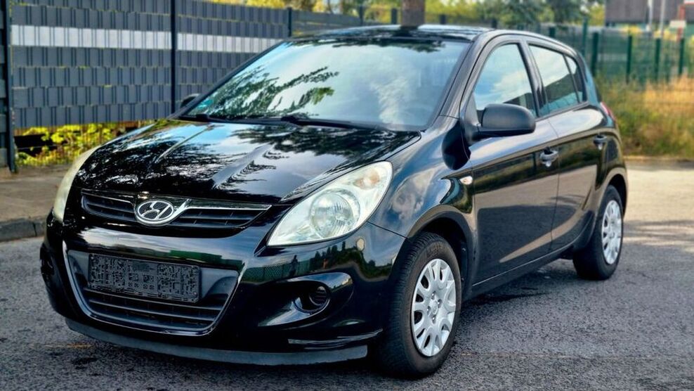 i20