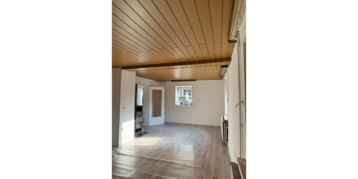 Einfamilienhaus Nieheim - 6 Zimmer, 160 m&sup2;, 115.000&euro; | Angebot:26939542