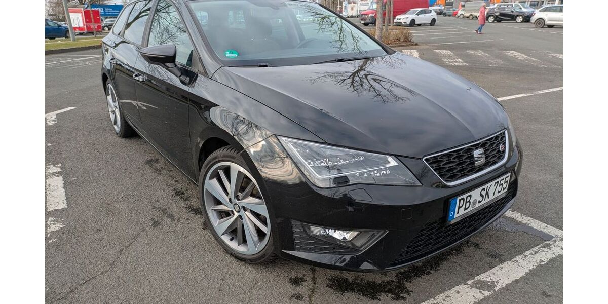 Seat Leon 132.500 km 11.100 &euro; Paderborn 33102