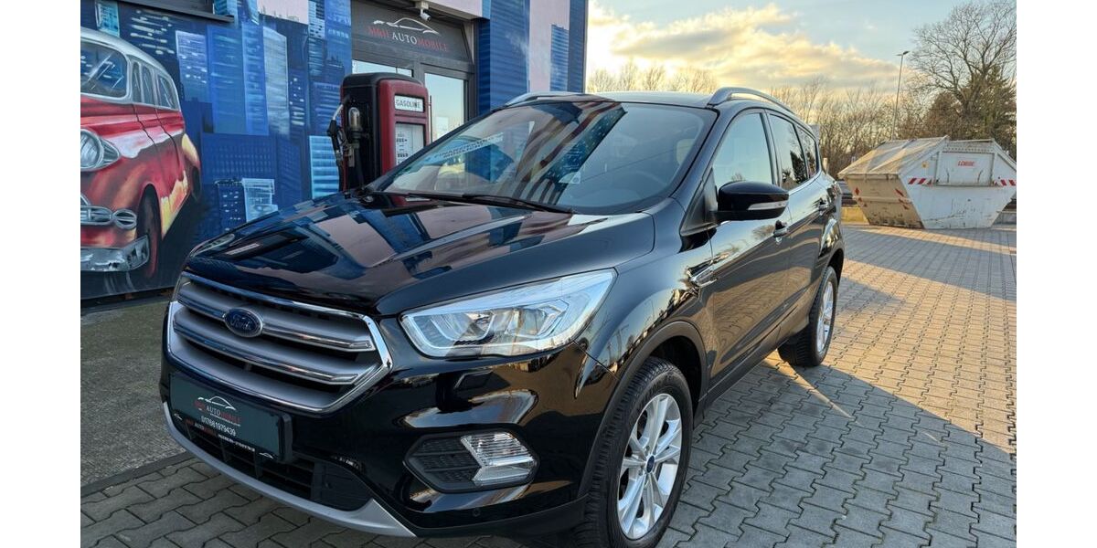 Ford Kuga 38.491 km 15.899 &euro; Paderborn 33104