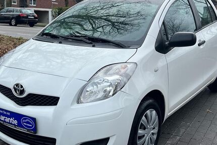 Toyota Yaris 132.000 km 2.990 &euro; Paderborn 33100