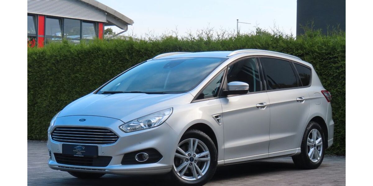 Ford S-Max 110.000 km 16.700 € Bad Lippspringe 33175