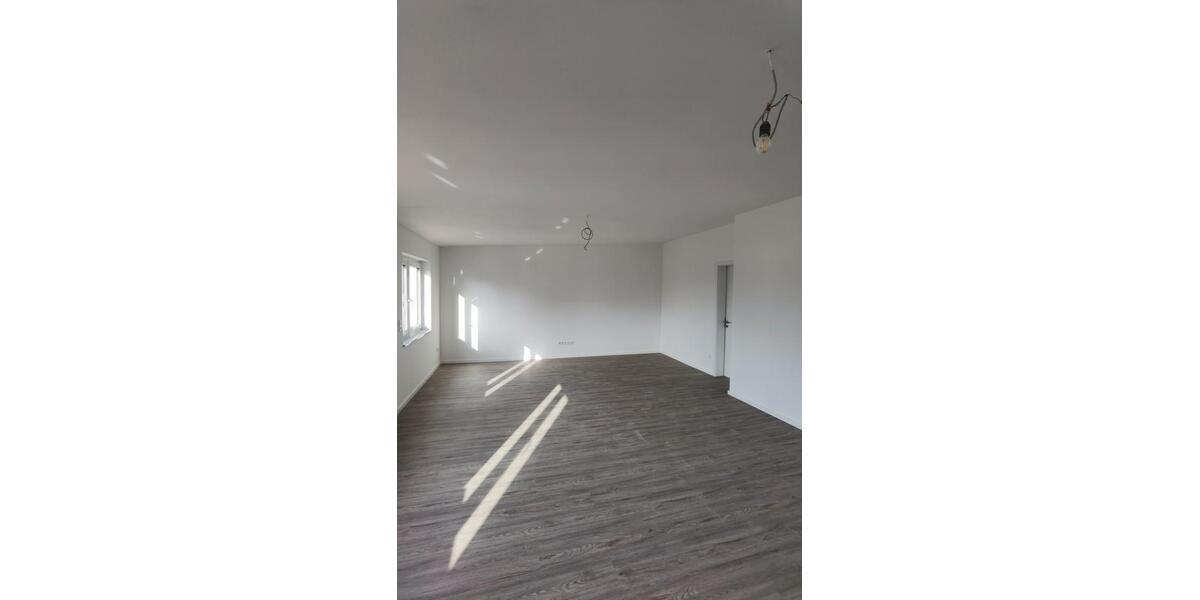 Dachgeschoßwohnung Hövelhof - 3 Zimmer, 101 m&sup2;, 1.200&euro; | Angebot:27621948