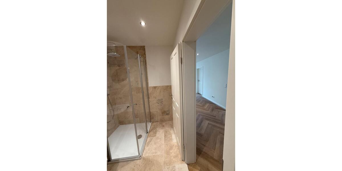 Dachgeschoßwohnung Paderborn - 2.5 Zimmer, 60 m&sup2;, 195.000&euro; | Angebot:27534171