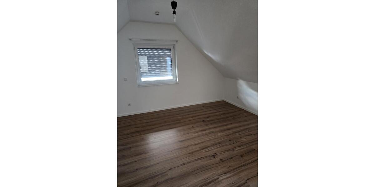 Etagenwohnung Bad Lippspringe - 3 Zimmer, 95 m&sup2;, 330.000&euro; | Angebot:26483358