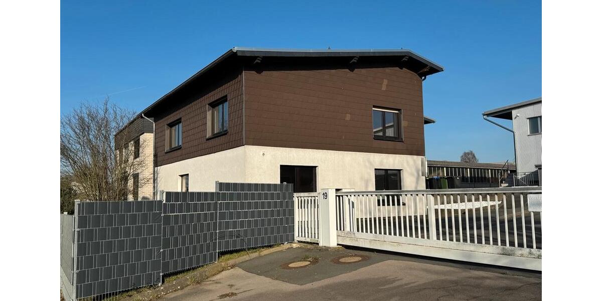 Etagenwohnung Detmold - 4 Zimmer, 96 m&sup2;, 750&euro; | Angebot:25264794