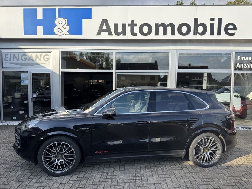 Porsche Cayenne 151.400 km 52.950 € Bielefeld 33649