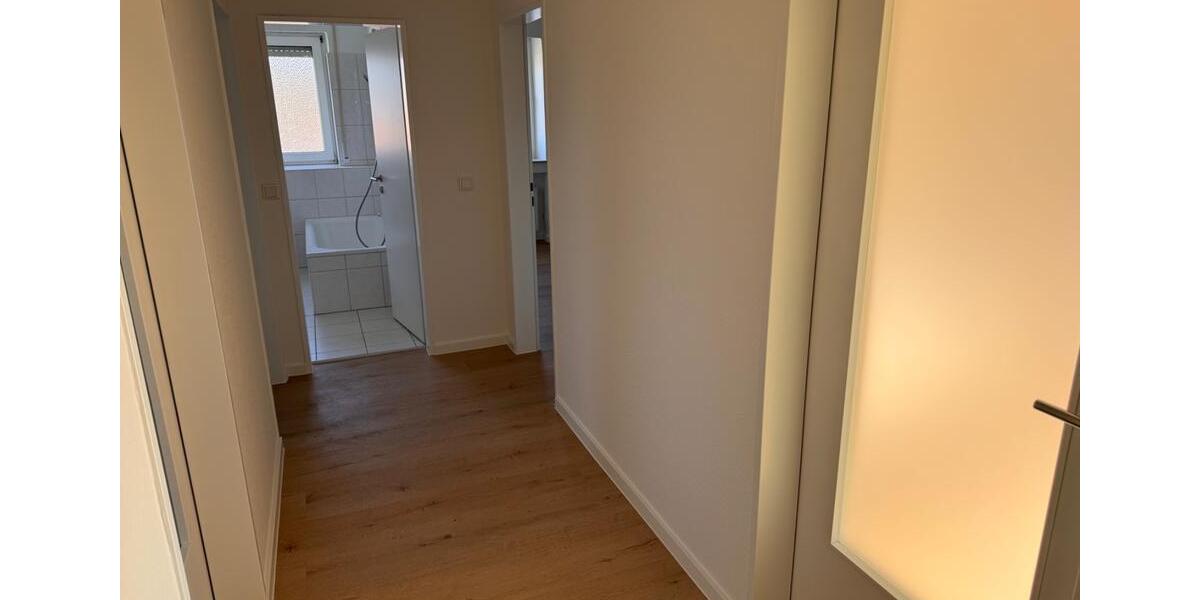 Renovierte Dachgeschosswohnung 3 zimmer