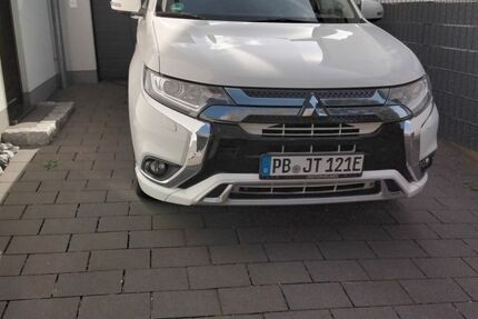 Mitsubishi Plug-in Hybrid Outlander 88.900 km 18.000 &euro; Bad Lippspringe 33175