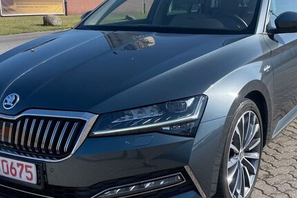 Skoda Superb 79.000 km 20.000 &euro; Verl 33415