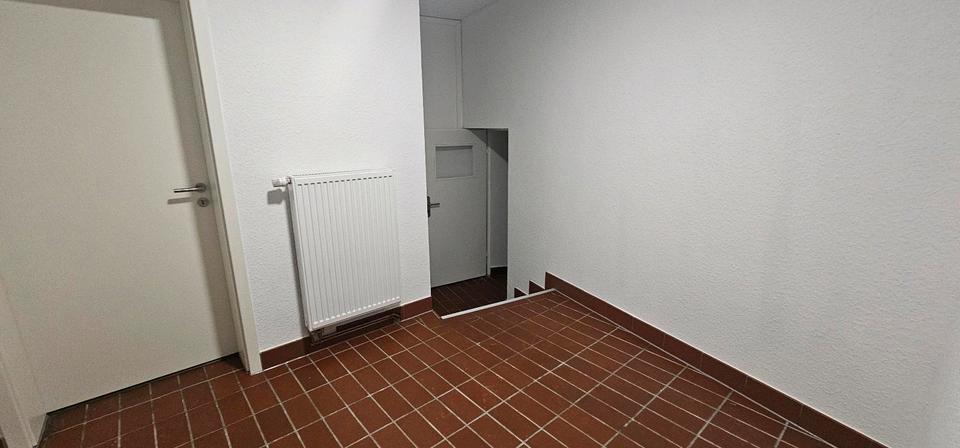 Erdgeschoßwohnung Bad Wünnenberg - 2 Zimmer, 85 m&sup2;, 585&euro; | Angebot:26665023