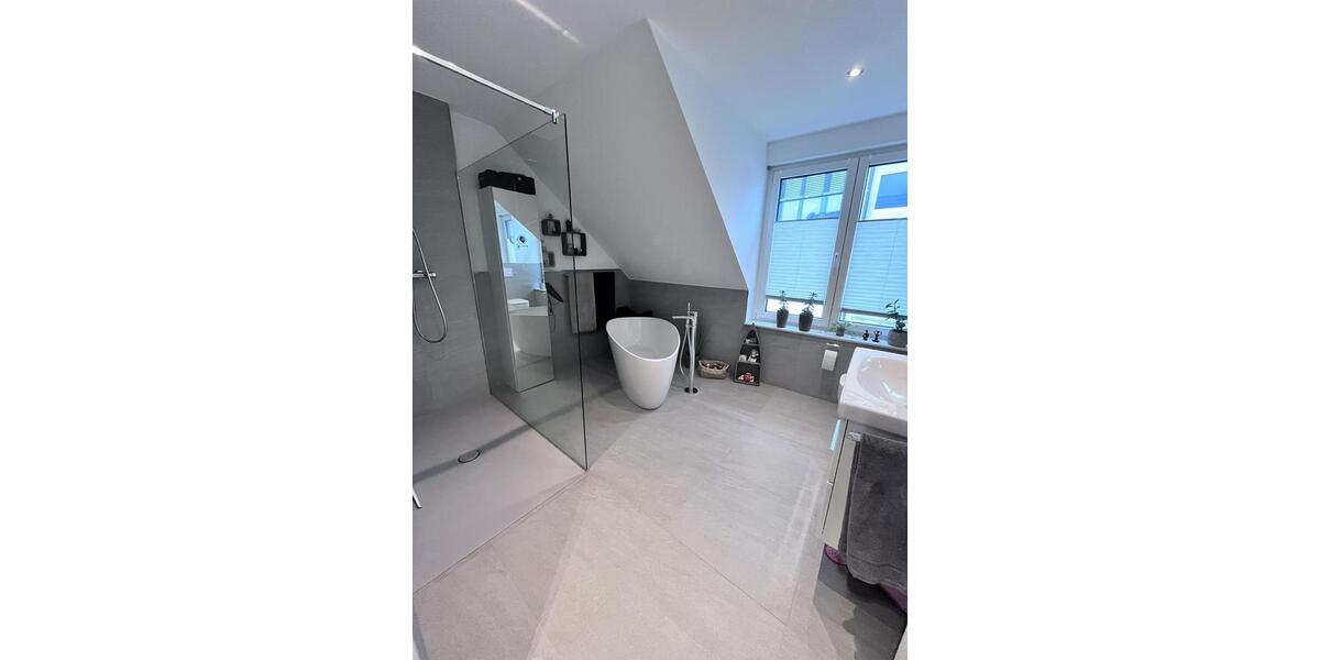 Doppelhaushälfte Detmold Hiddesen - 4 Zimmer, 128 m&sup2;, 1.892&euro; | Angebot:25022862