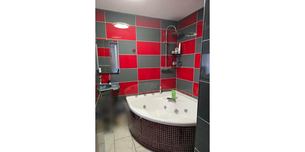 Mehrfamilienhaus, Wohnhaus Nieheim - 13 Zimmer, 420 m&sup2;, 210.000&euro; | Angebot:26058573