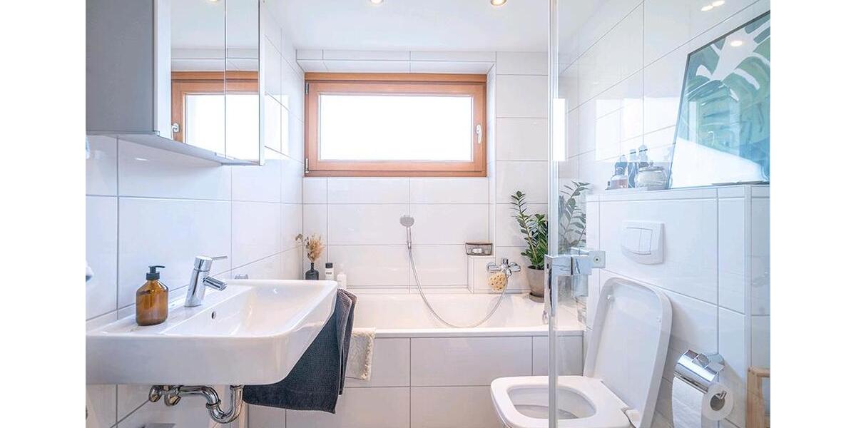 Dachgeschoßwohnung Paderborn - 4 Zimmer, 95 m&sup2;, 1.000&euro; | Angebot:25407460