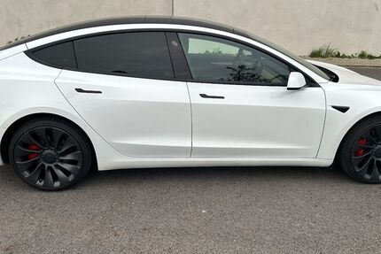 Tesla Model 3 85.000 km 29.000 € Hövelhof 33161