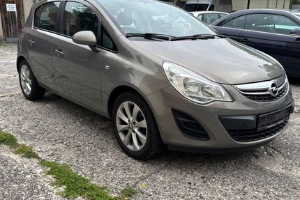Opel Corsa 172.187 km 2.990 &euro; Paderborn 33104