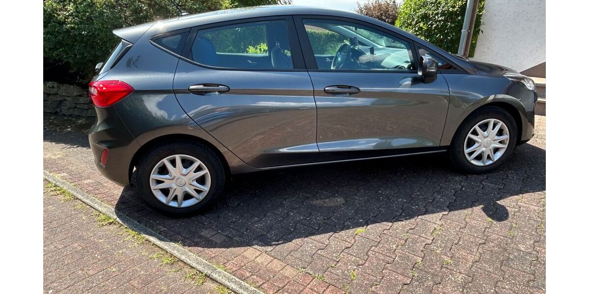 Ford Fiesta 68.900 km 7.550 &euro; Bad Driburg 33014