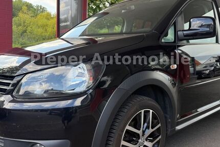 VW Caddy 150.000 km 11.990 € Oerlinghausen 33813