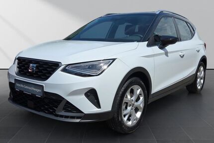 Seat Arona 23.594 km 22.990 &euro; Paderborn 33104